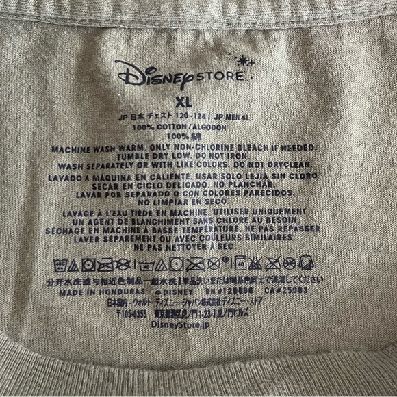 The Disney Store Grumpy Christmas Graphic Tee Shirt Red Green Mens Size X-Large - Picture 4 of 6